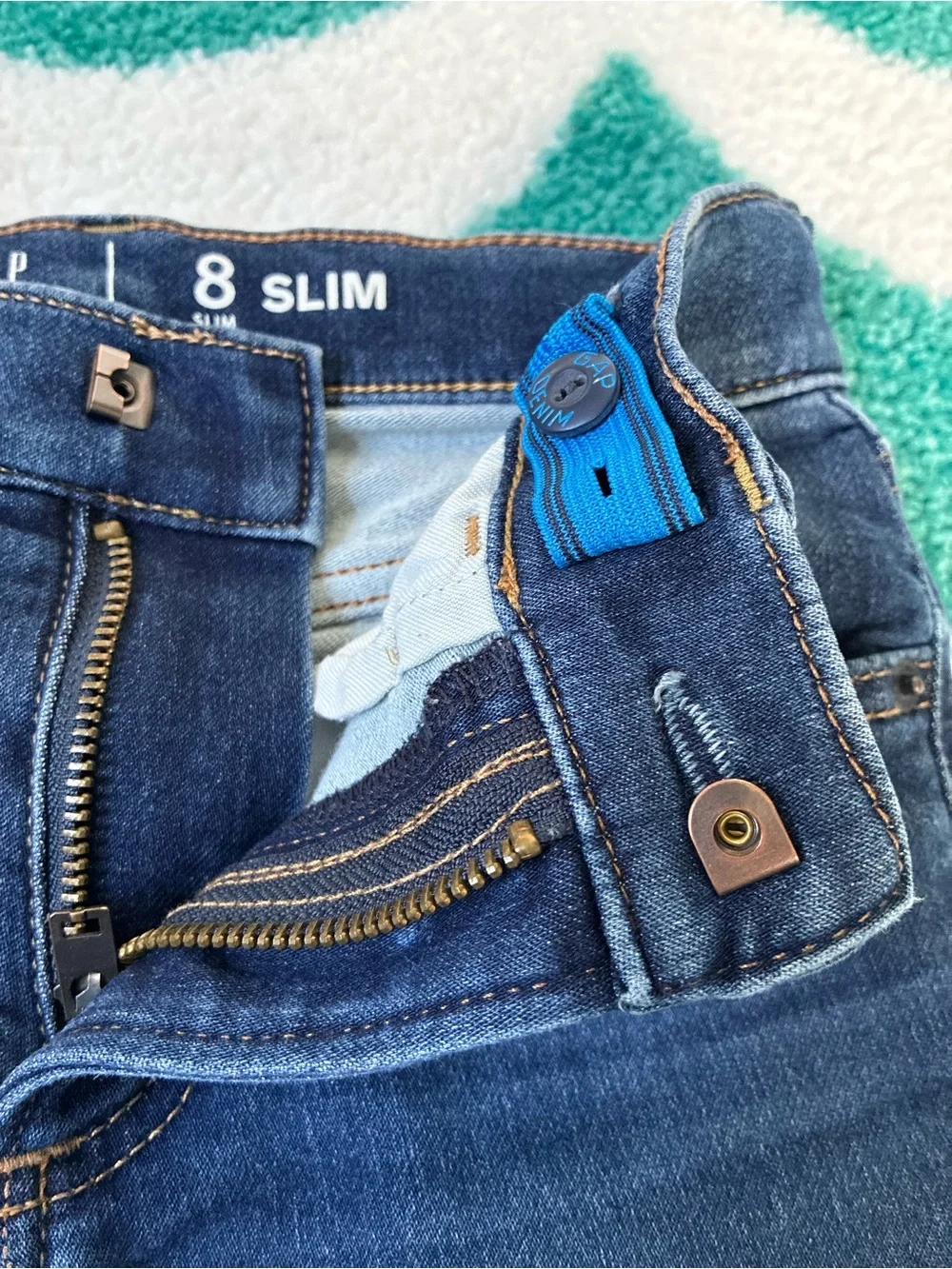 GAP Kids Slim Jeans (Dark Wash) Size 8 Slim